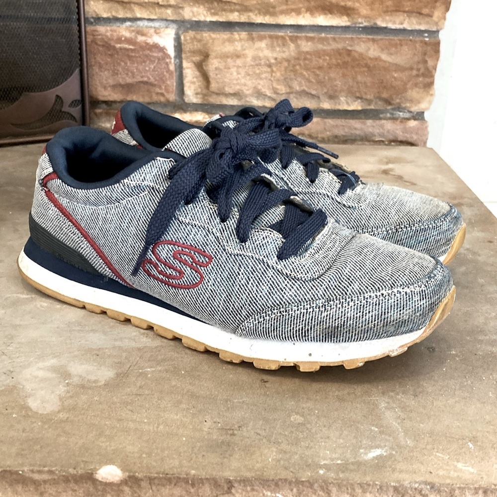 Sketcher retro tennis shoes